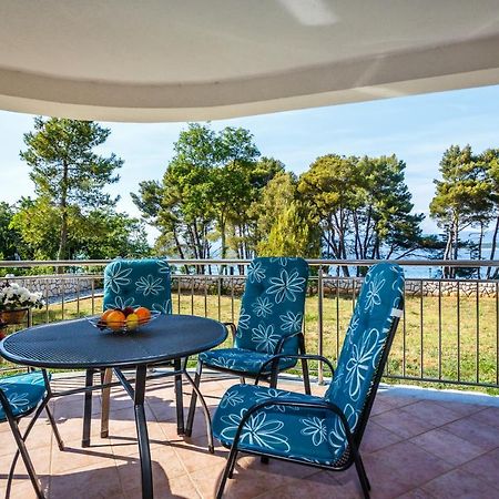 Apartments Mare & Mons Deluxe Malinska Exterior photo