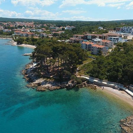 Apartments Mare & Mons Deluxe Malinska Exterior photo