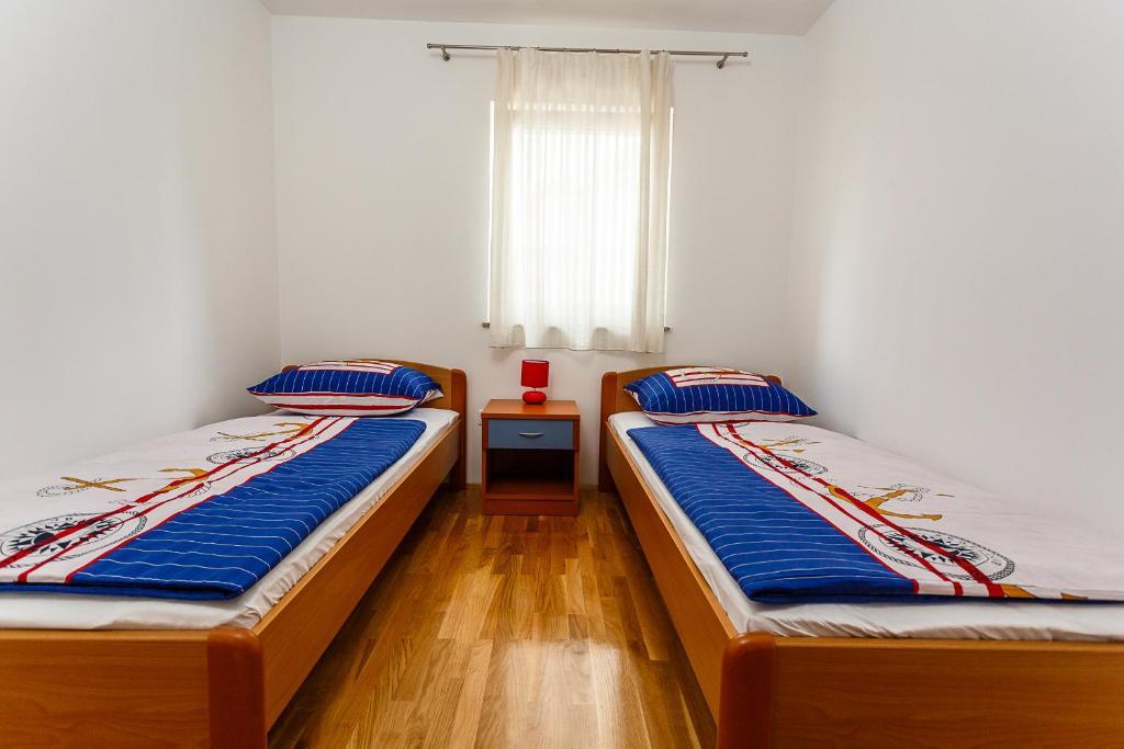 Apartments Mare & Mons Deluxe Malinska Room photo