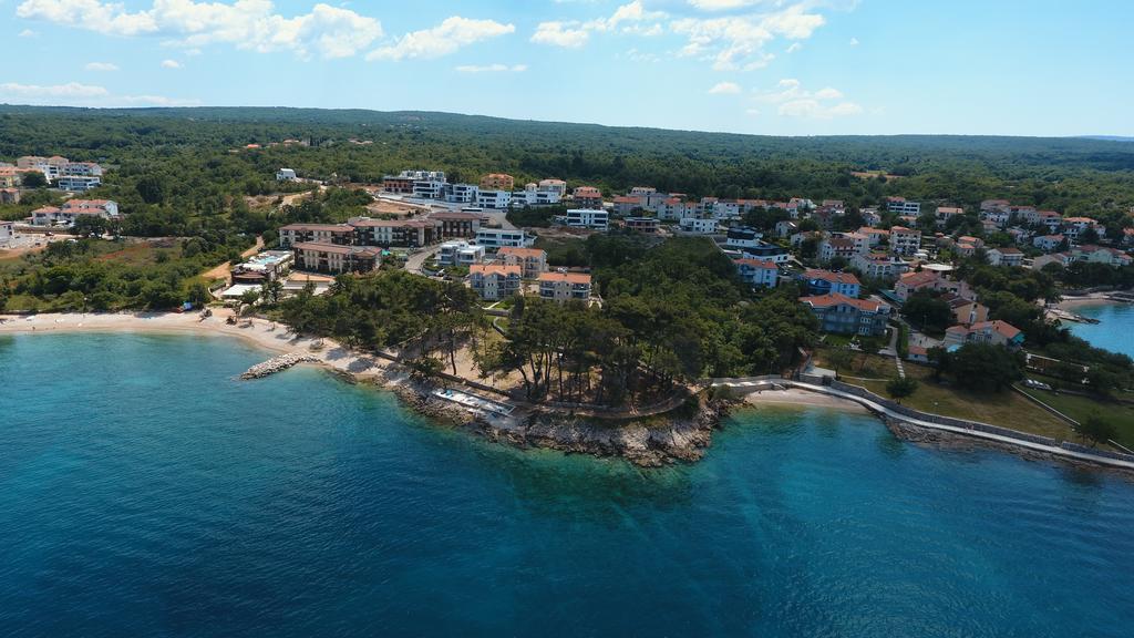 Apartments Mare & Mons Deluxe Malinska Exterior photo
